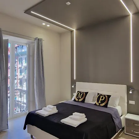 Mopi Maison * Naples