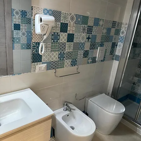 Mopi Maison בית הארחה