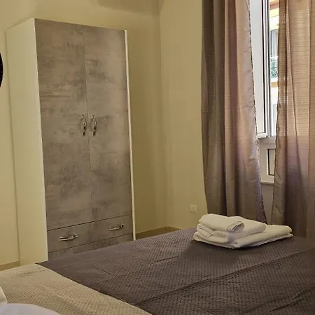 Mopi Maison * Neapol