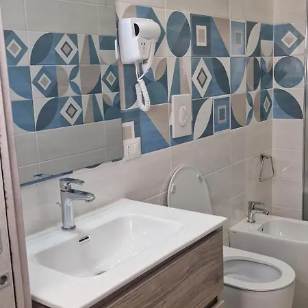 Mopi Maison * Nápoles